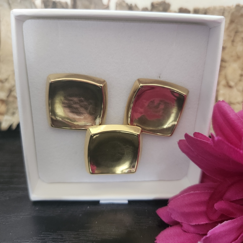 NEW Gold and Pink Square Earrings